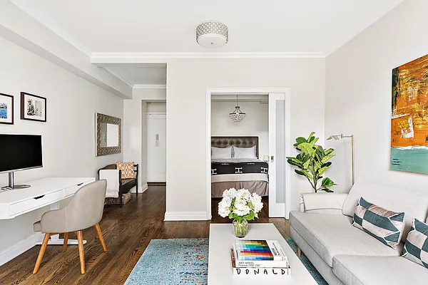 Sold by Compass | media 6