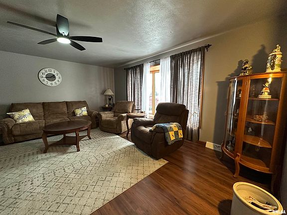 4th image of 103 Holden Dr