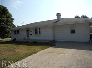 802 N Barnett St, Le Roy, IL