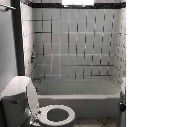 4th image of 58 W 108th Pl Chicago Il #60628