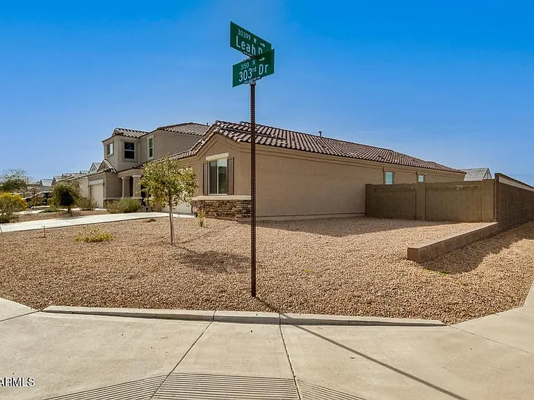 3138 N 303rd Dr — Photo 3