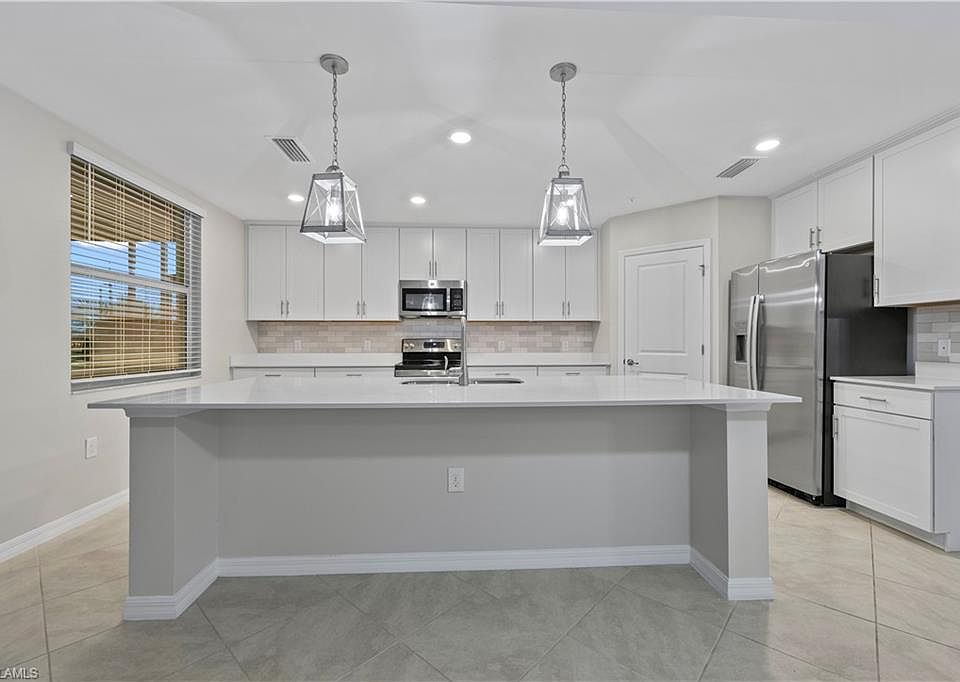 1st image of 6052 Ellerston WAY #1712