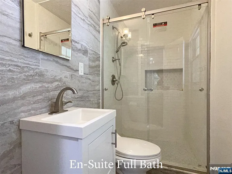 49 Walnut Dr — Photo 9