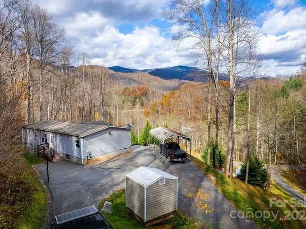 572 Dark Ridge Rd, Sylva, NC 28779