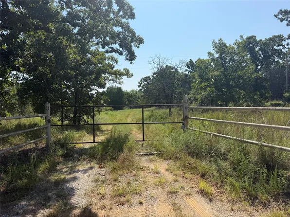 310 Private Road 2705 Rd, Bartlesville, OK 74003