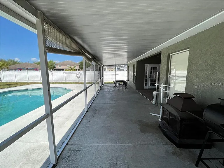 4211 Hartford Lake Dr — Photo 30