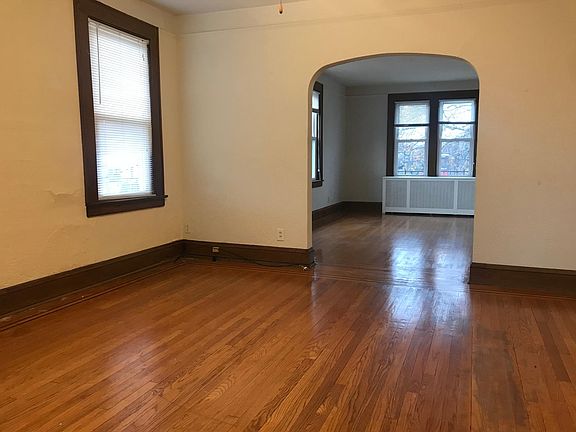 5th image of 405 Aurora Ave APT 2
