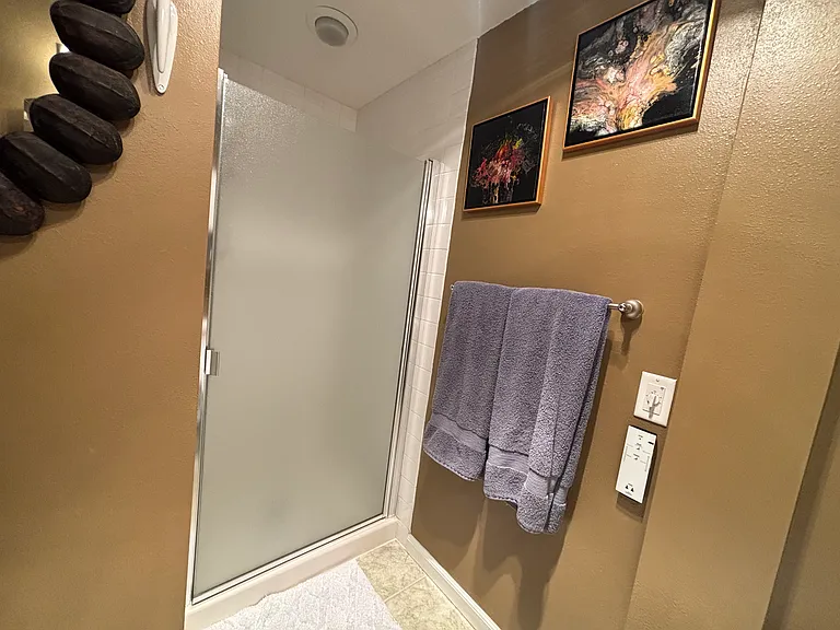 221 N Bay Ln #2 — Photo 31