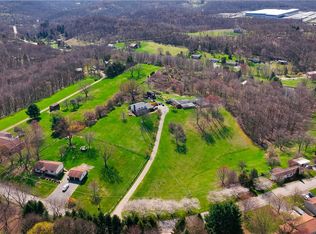 189 Jo Deener Dr, Zelienople, PA 16063