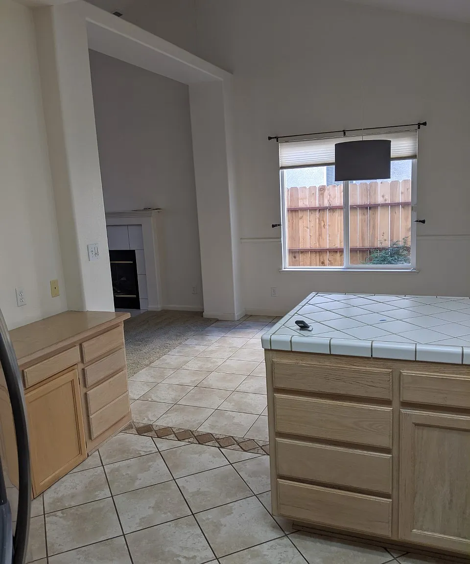 317 Westin Ln — Photo 4