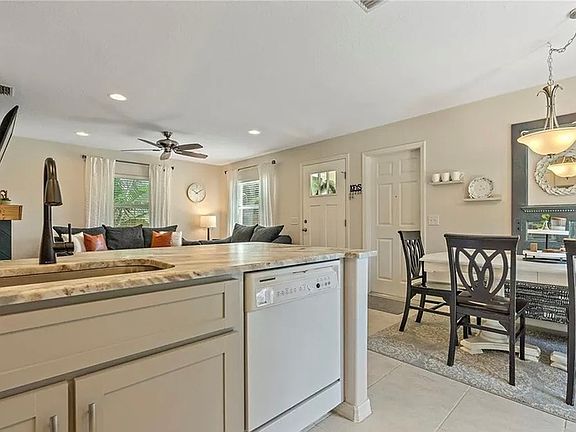 5th image of 1316 Charlotte Ave