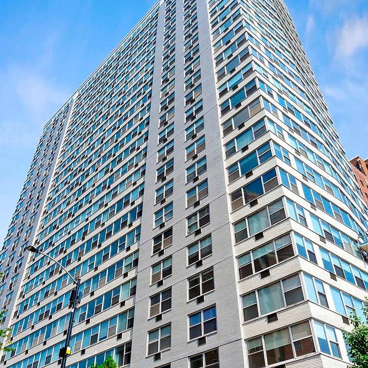 1st image of 3900 N Lake Shore Dr APT 5A