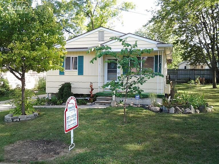 1st image of 3819 W Kearsley St