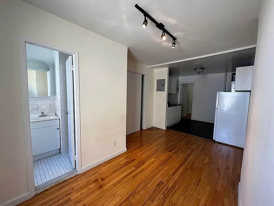 1st image of 225 E 89th St APT E2