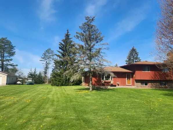 350 Center Dr, Pinconning, MI 48650