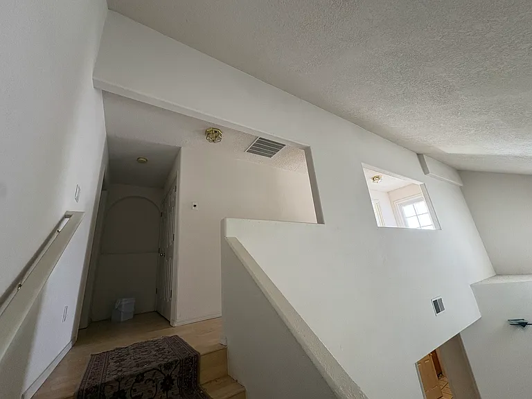 7212 Gallinas Ave NE — Photo 4