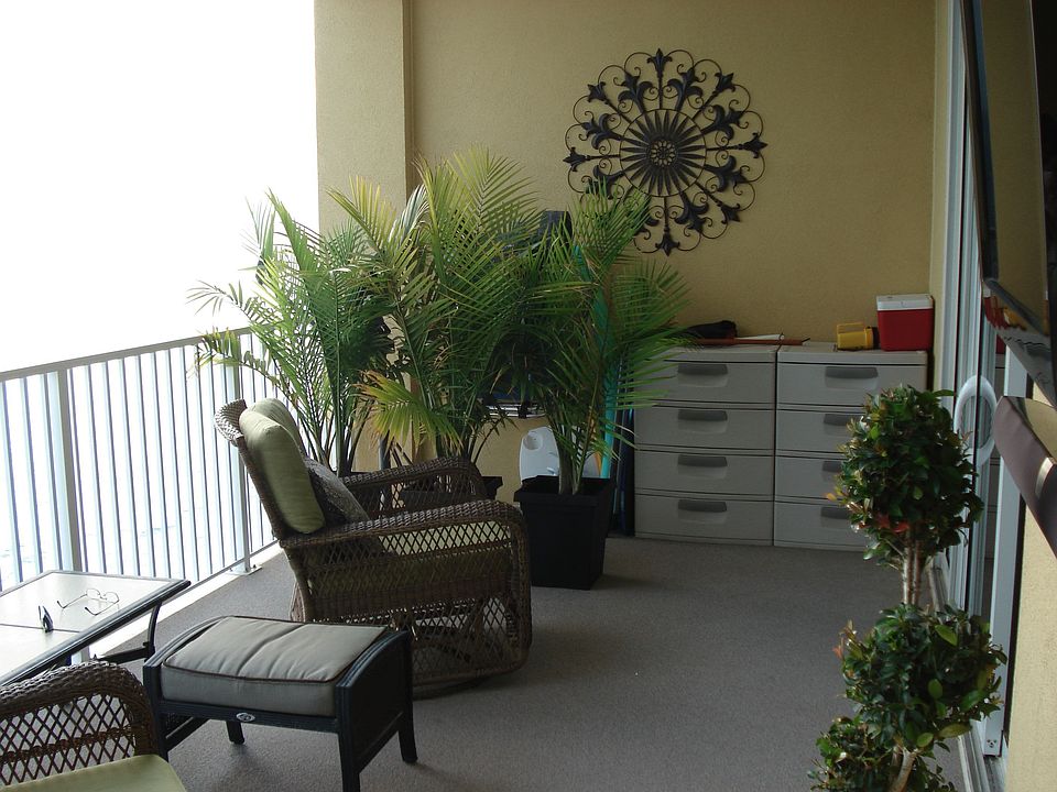 10 x 28 Balcony