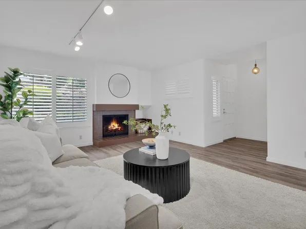 605 Acorn Ct, Pacific Grove, CA 93950