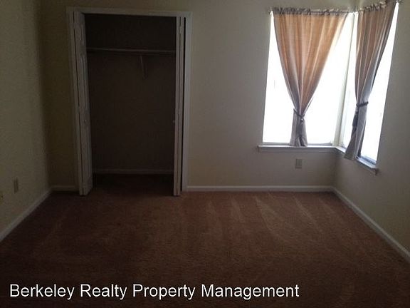 4th image of 100A Windsor Ln