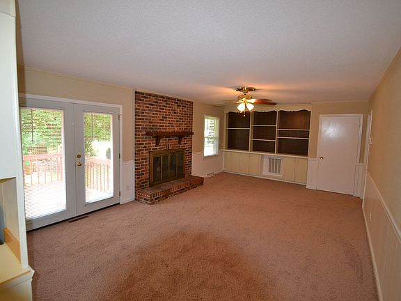 5th image of 3600 Saint Regis Dr