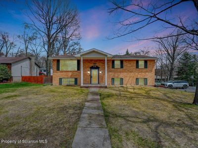 219 Noble Rd, Clarks Summit, PA, 18411