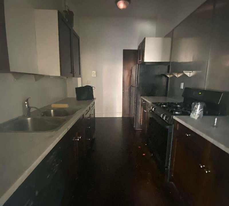1st image of 147 Bleecker St APT 2r
