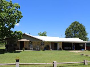 141 Lumpkin Rd, Carriere, MS 39426