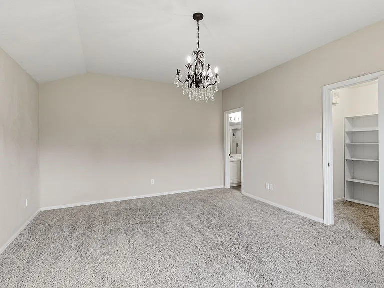 9318 Castlegap Dr — Photo 14
