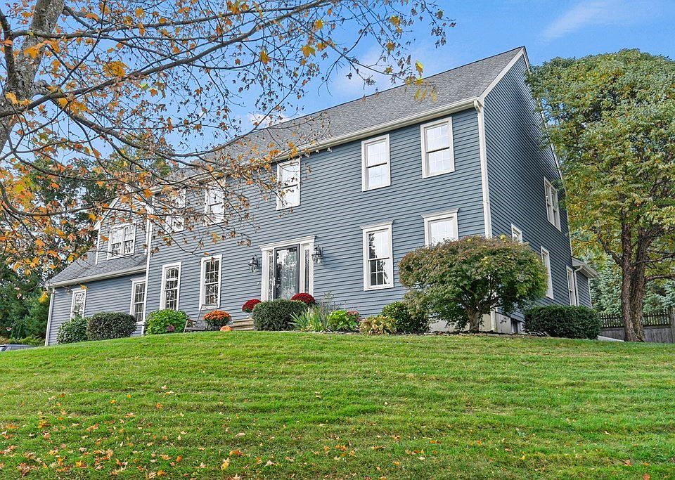 1st image of 26 Brentwood Dr
