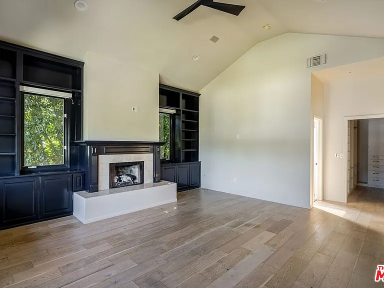 11362 Chenault St — Photo 22