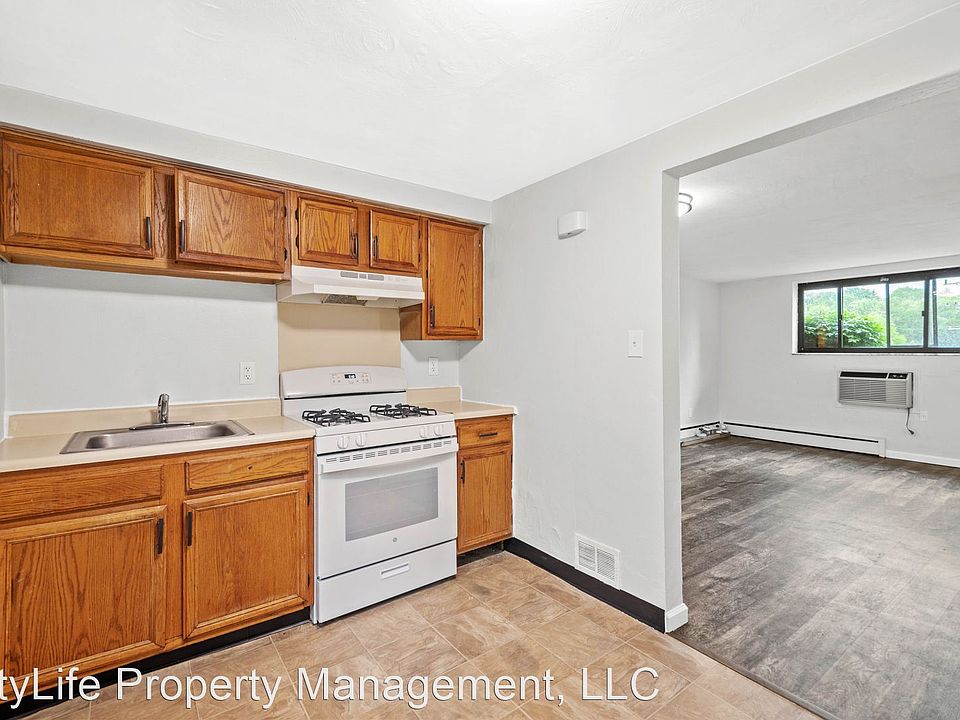 1st image of 10615 Lindberg Ave APT 1