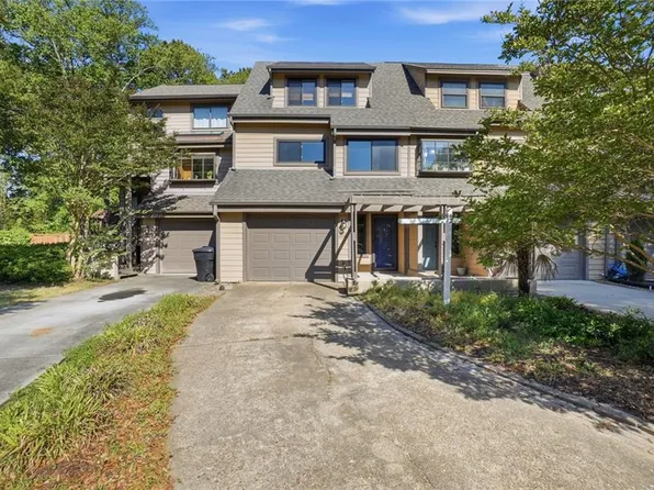 2203 Hermit Thrush Ln, Virginia Beach, VA 23455