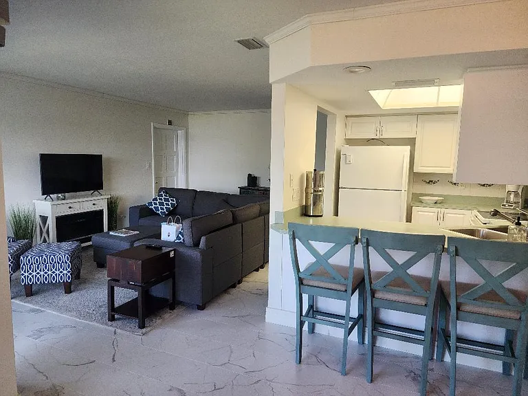 1003 S Bayshore Blvd #202 — Photo 9