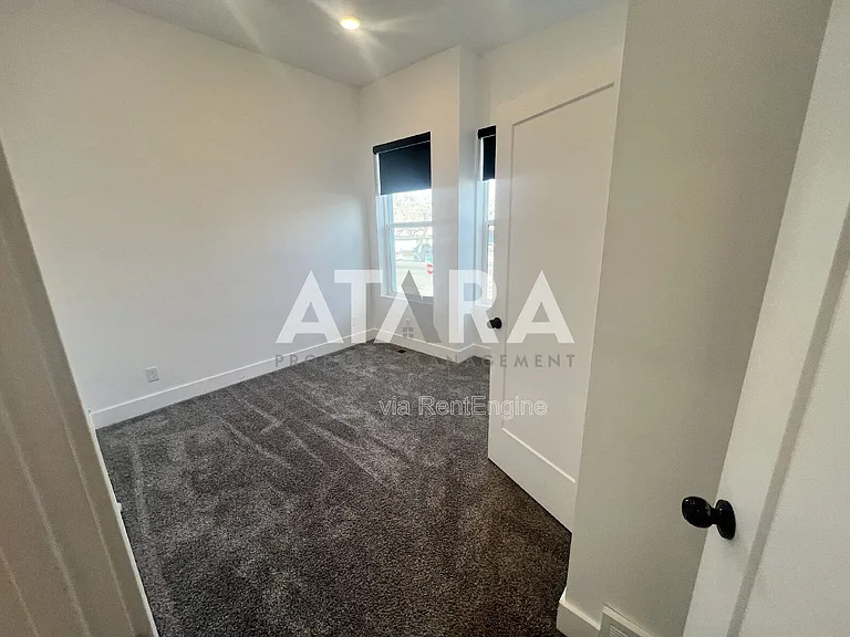 909 W Euclid Ave #3 — Photo 21