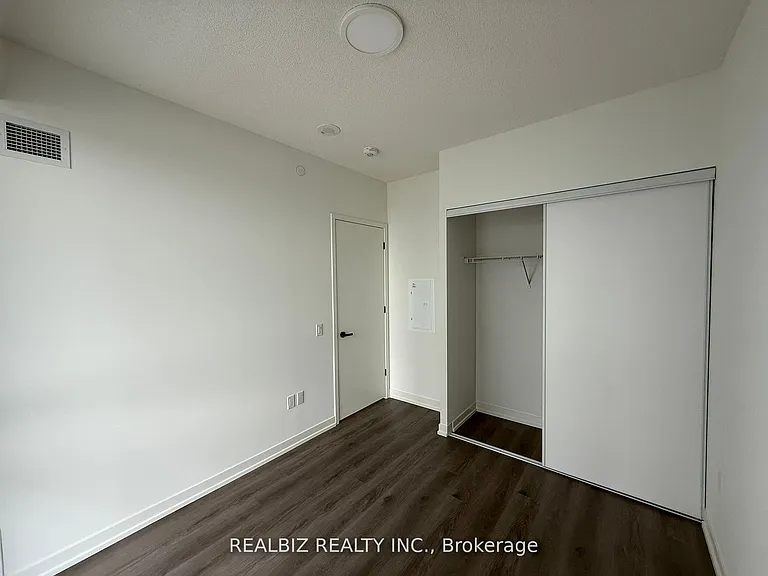 28 Interchange Way #1715 — Photo 10