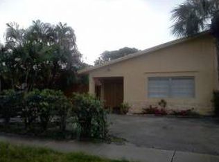 665 SW 61st Ter, Pompano Beach, FL 33068