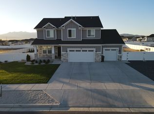 535 W Trejo Ridge Cir, Grantsville, UT 84029