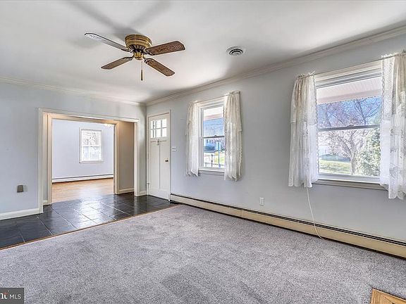 5th image of 617 Woodhurst Way