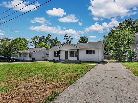 2nd image of 1925 Timberline Cir