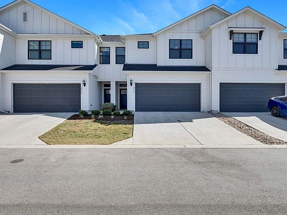 4th image of 253 Fieldwood Dr Unit C-1