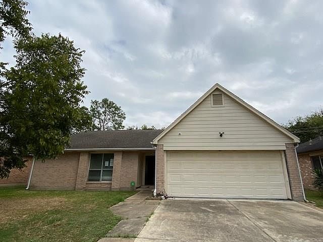 1st image of 1835 Fresh Meadow Dr
