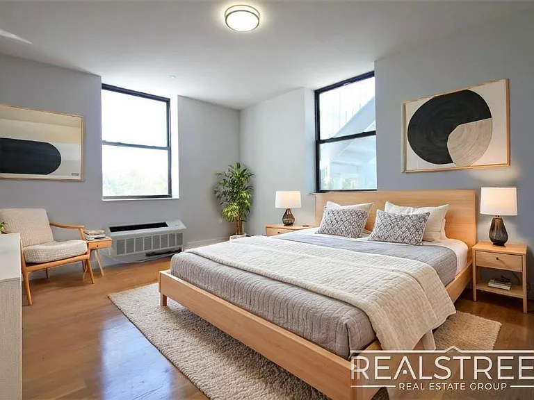 90-02 Queens Blvd #408 — Photo 4