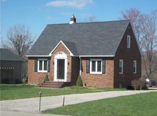 1814 S 88th Rd, Greensboro, PA 15338