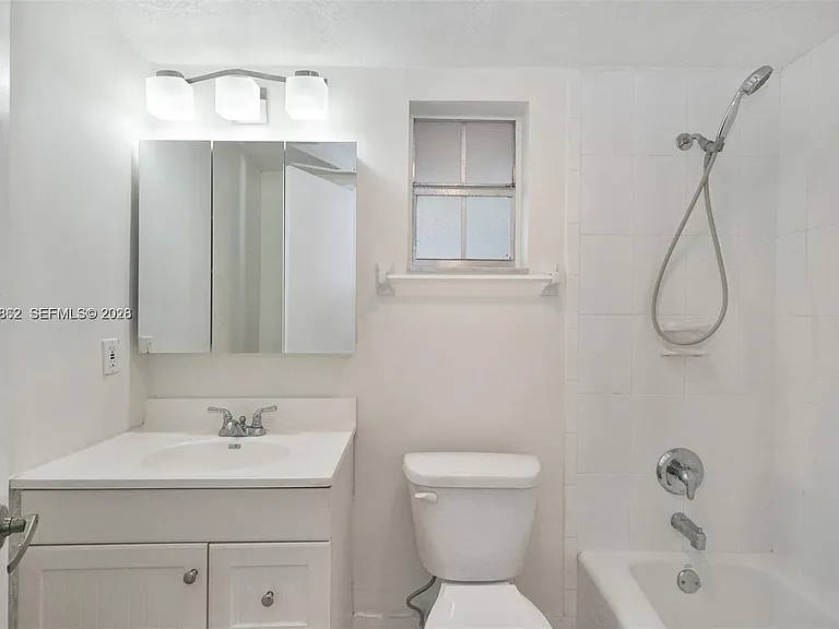 8500 SW 109th Ave #6-102 — Photo 10