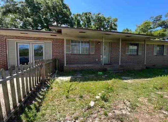 1st image of 803 Annawood Dr