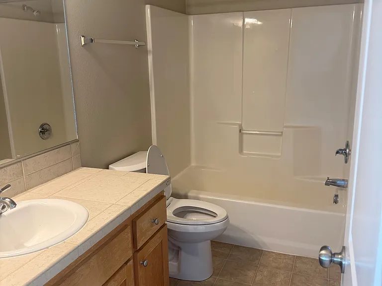 10722 SE 75th Ave — Photo 14