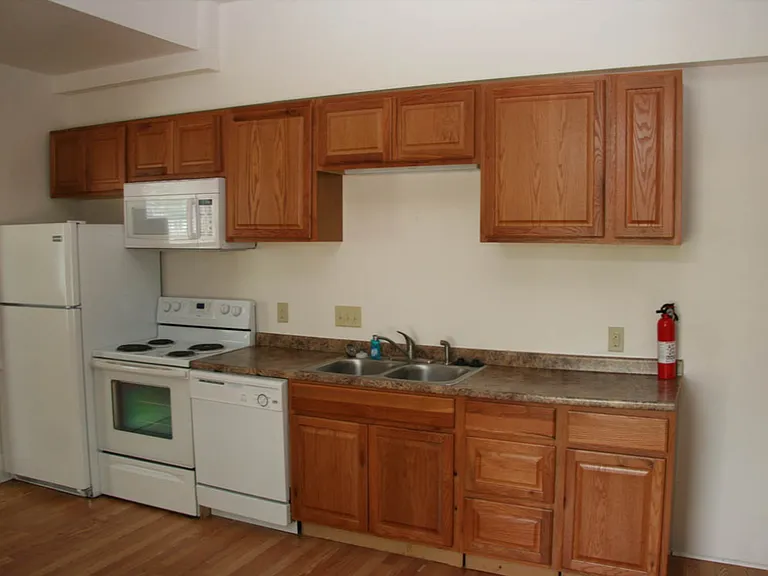 210 N Beech St — Photo 2