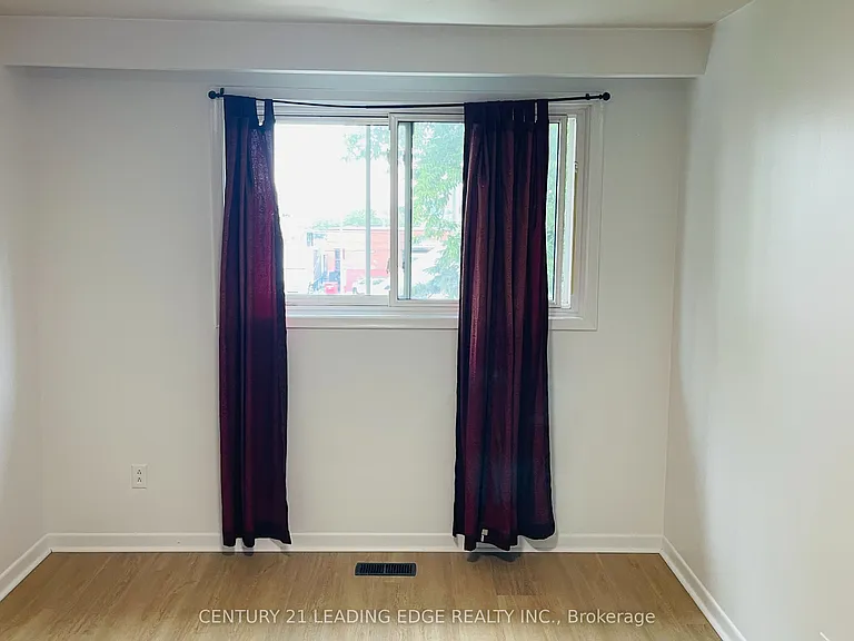 56 Jeavons Ave #2 — Photo 14