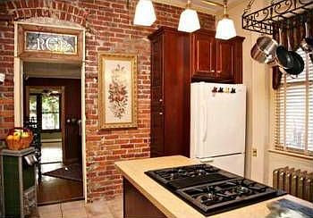 5th image of 3811 Columbus Ave
