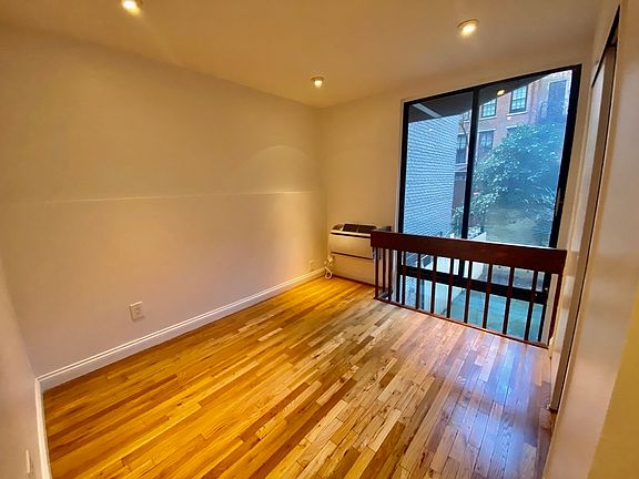 3rd image of 435 E 86th St APT Ge